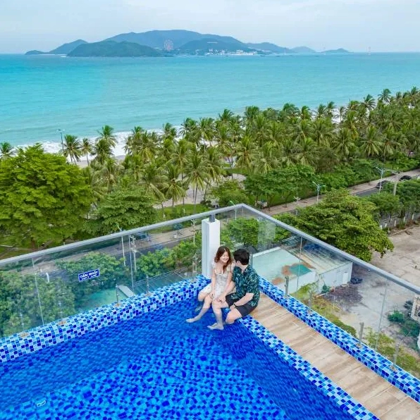 Azura Gold Hotel & Apartment, khách sạn ở Nha Trang