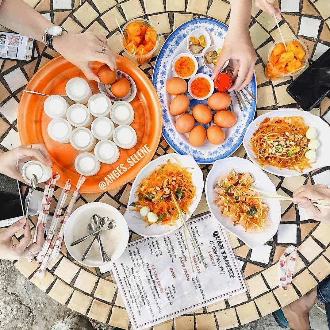 Combo yaou trứng lòng đào hiệu cô Tiên trên đường lên ngọn hải đăng ăn một lần sẽ nhớ mãi. Ảnh: Anges_selena