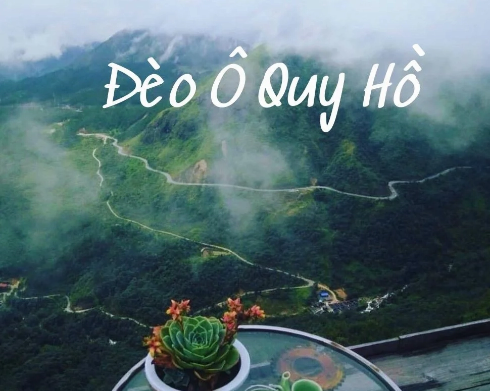 Cổng Trời Ô Quy Hồ với khung cảnh hùng vĩ và biển mây bao la