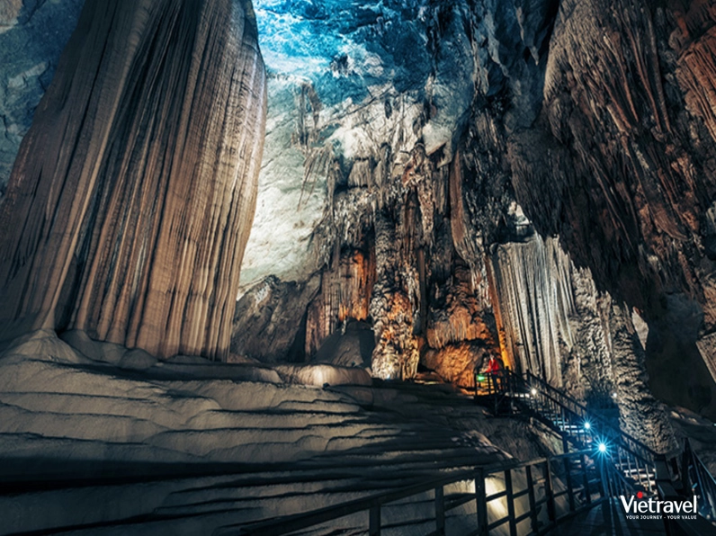 Hang động Phong Nha hùng vĩ