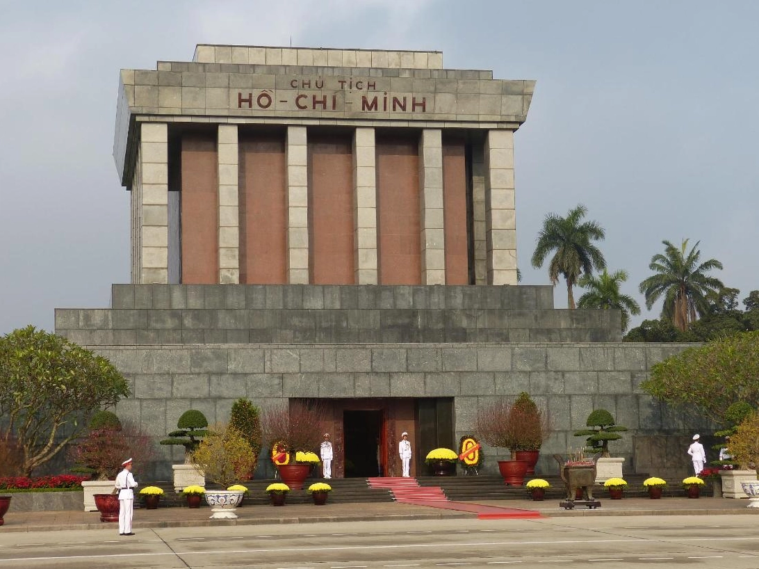 Khung cảnh Hà Nội nhìn từ trên cao