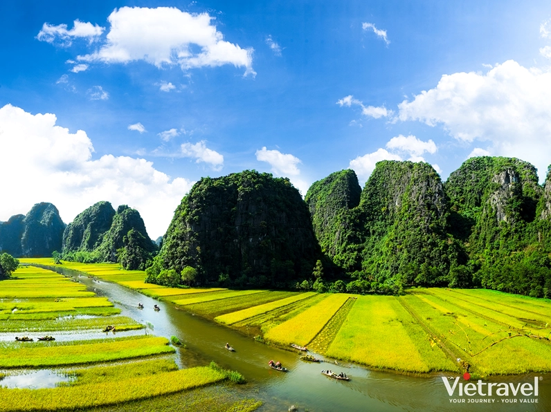 Núi non trùng điệp tại Tràng An