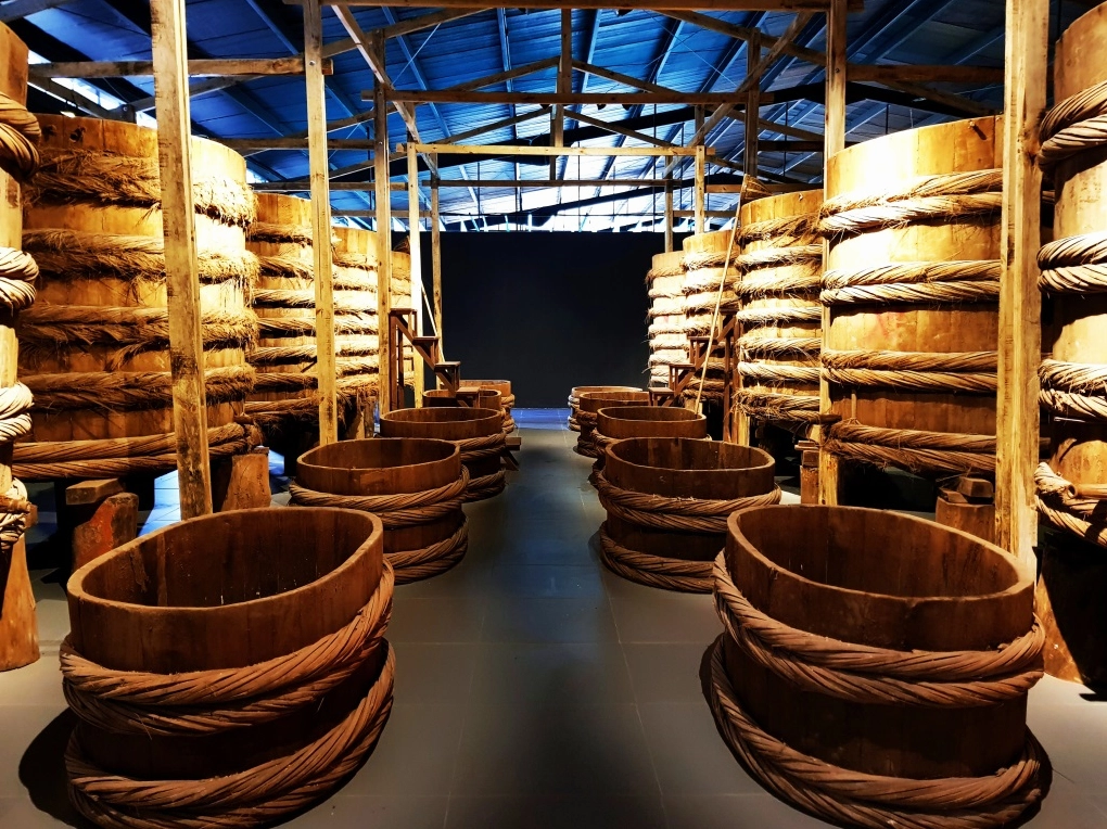 Nước mắm Phan Thiết - đặc sản nổi tiếng.