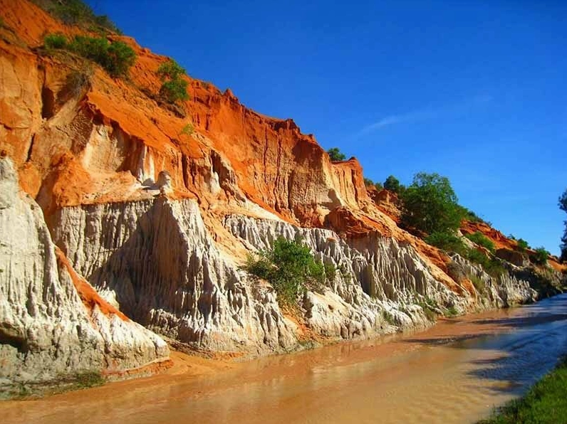 Suối Tiên Mũi Né - cảnh quan độc đáo.