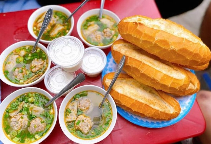 Thành phố Đà Lạt lung linh về đêm