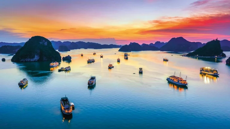 Vịnh Hạ Long: Vẻ Đẹp Tuyệt Mỹ, Điểm Đến Khó Cưỡng 2026