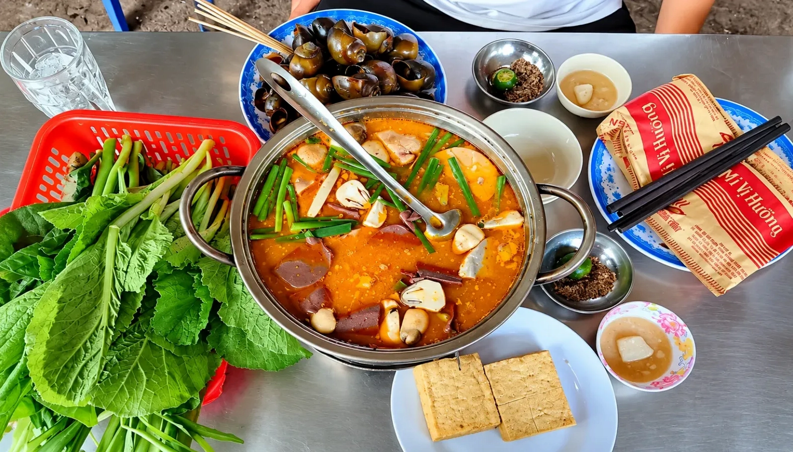 Vịt nấu chao - đặc sản nổi tiếng Cần Thơ