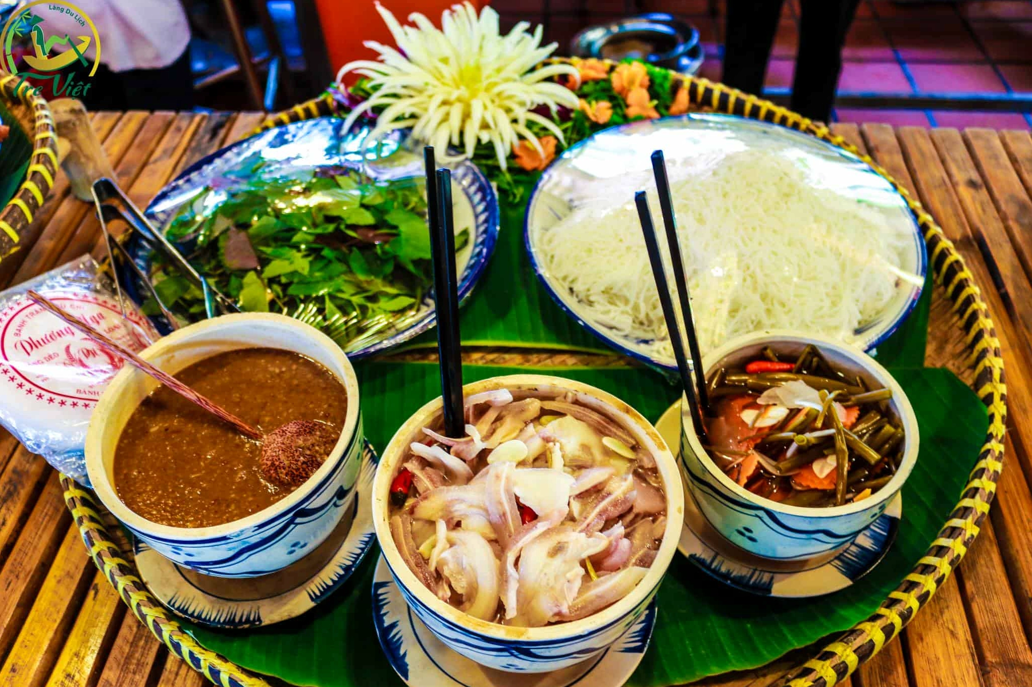 Ẩm thực phong phú tại Làng Tre Việt