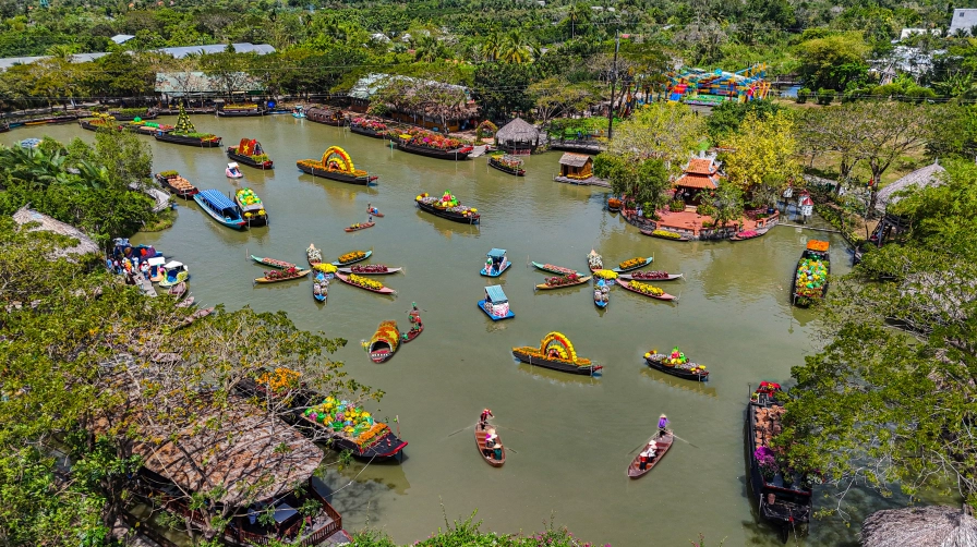 Bơi Xuồng Đạp Vịt