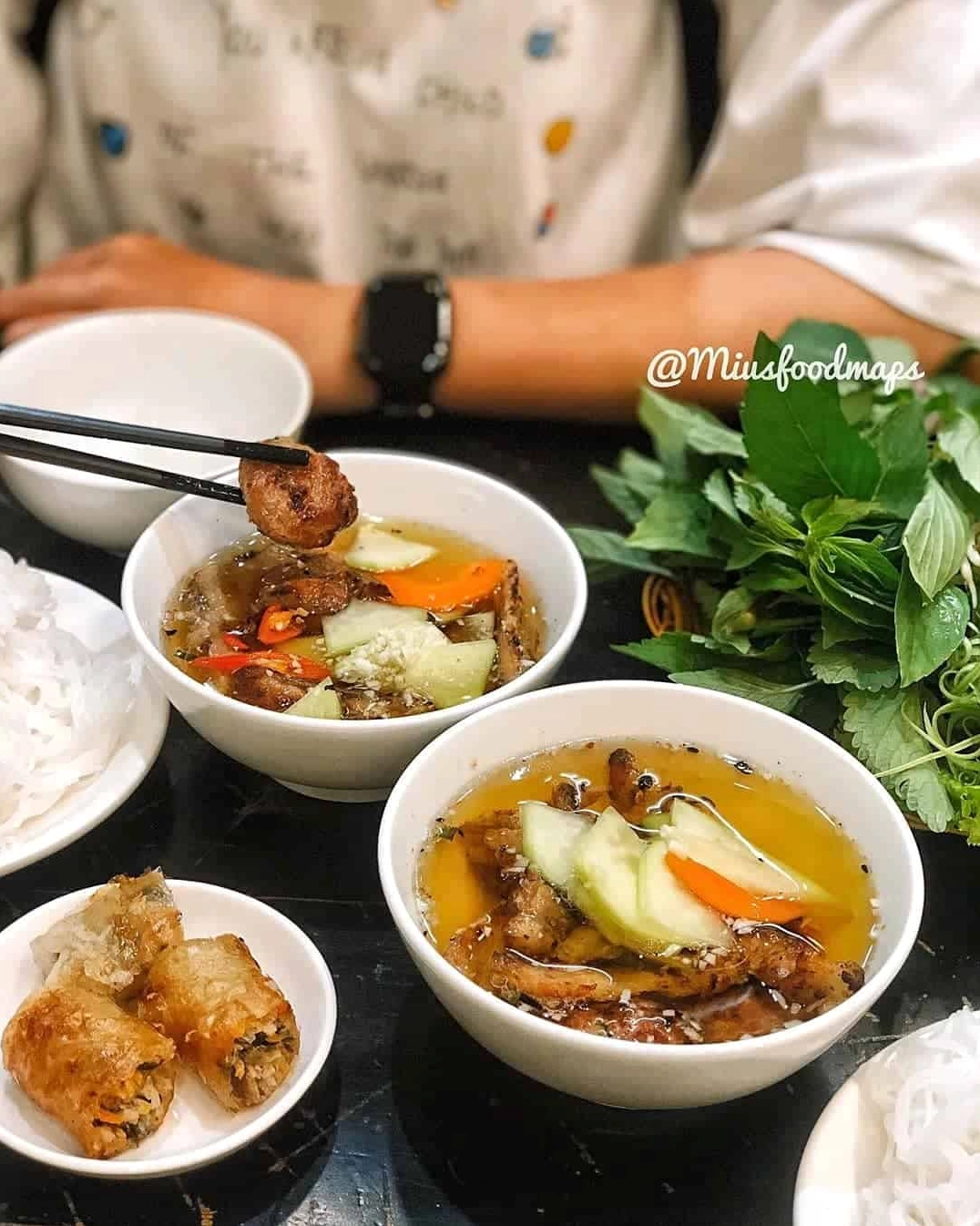 Bún chả Hà Nội thơm ngon