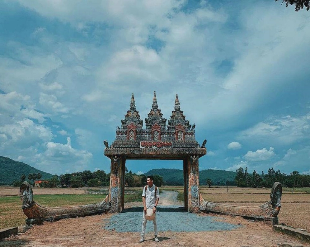 Cảnh quan hùng vĩ tại Công Trời An Giang