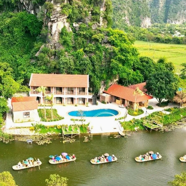 HoangLong Riverside Homestay - khách sạn Ninh Bình có không gian yên bình