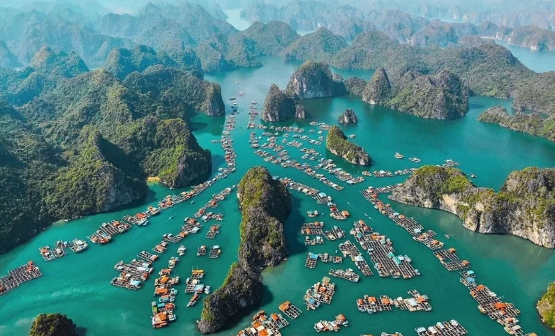 Khám phá vẻ đẹp hoang sơ của đảo Cát Bà, Hải Phòng