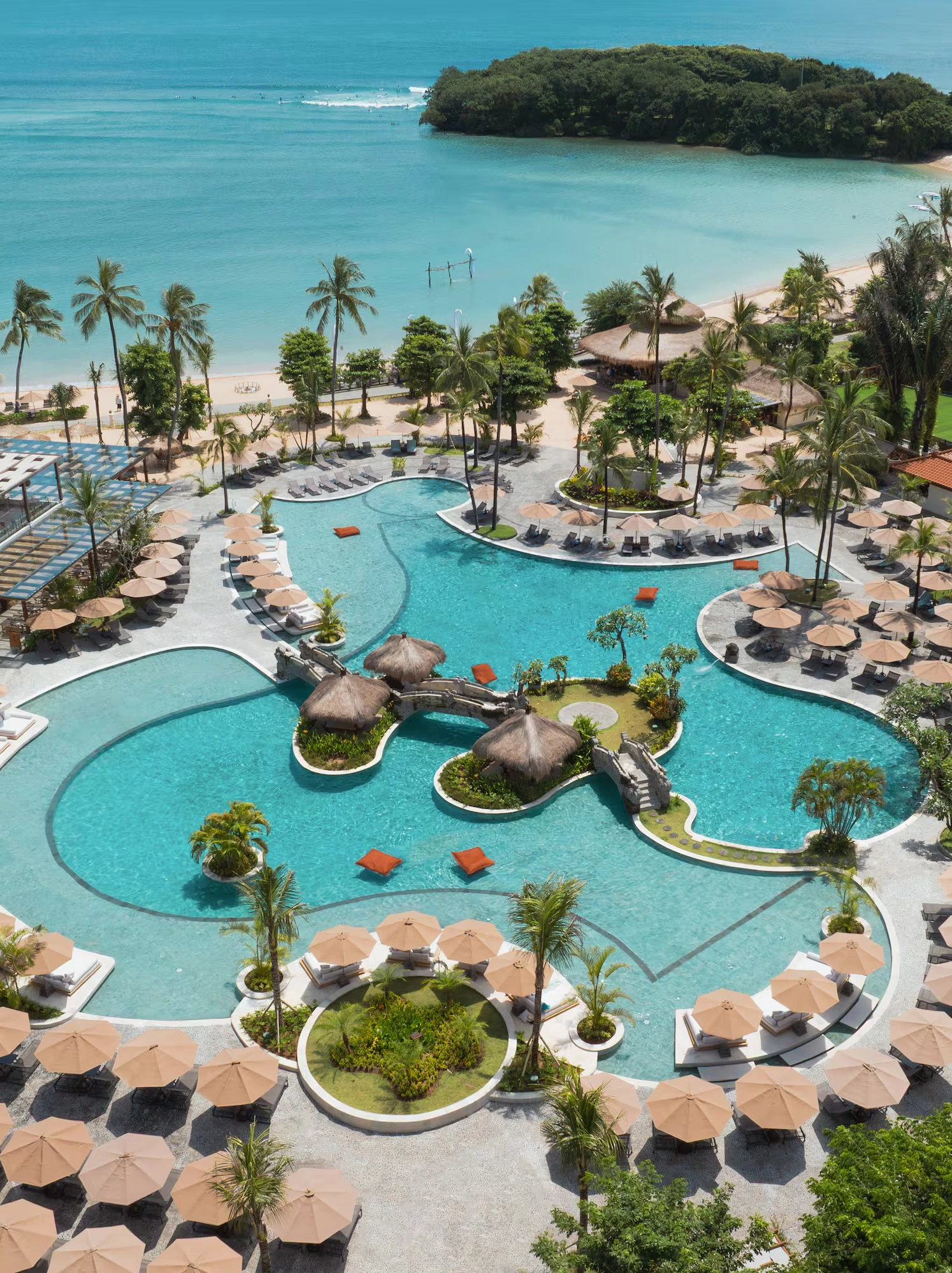 Khu nghỉ dưỡng ven biển sang trọng của Melia
