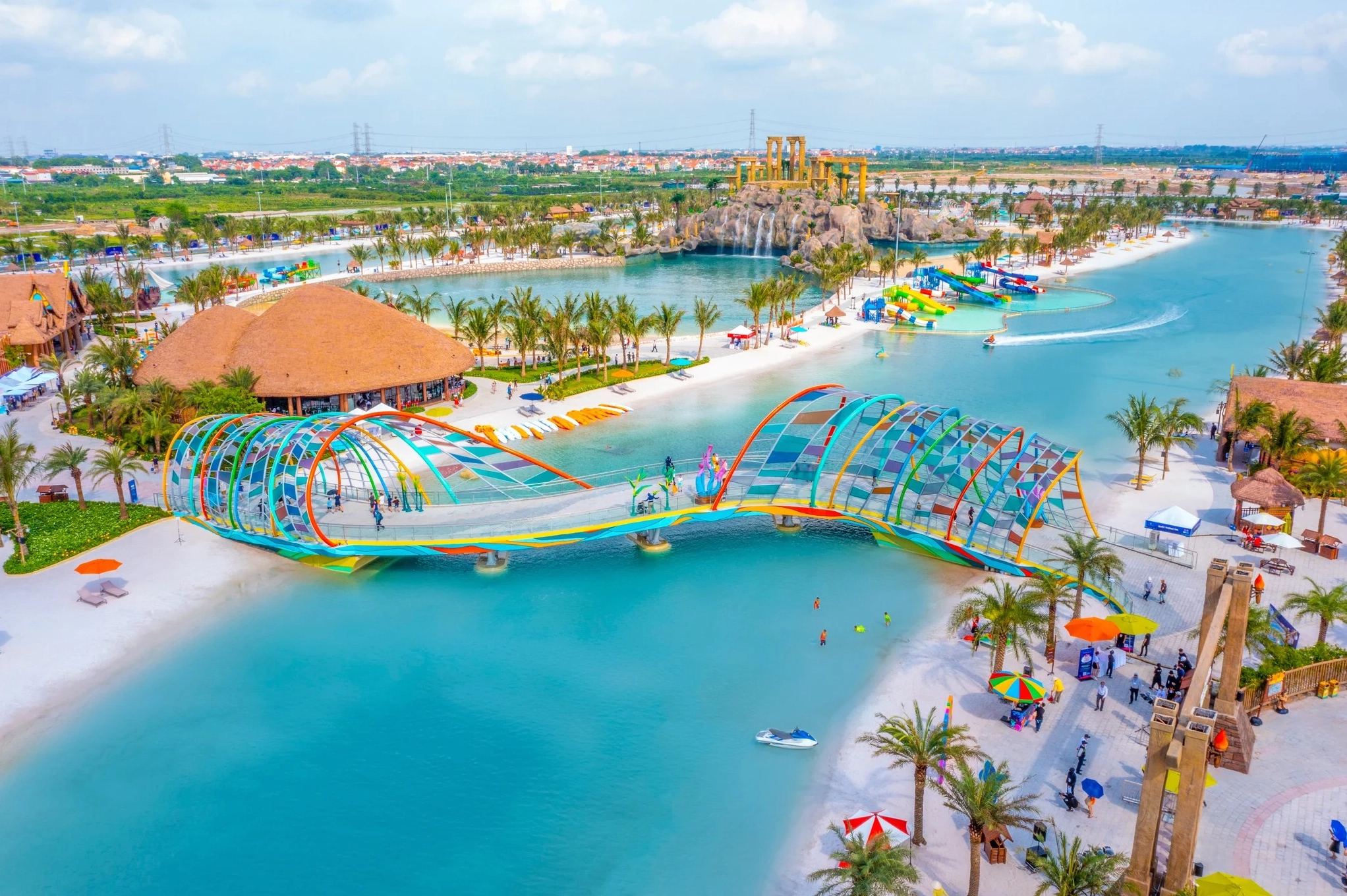 Kiến trúc độc đáo của VinWonders Wave Park