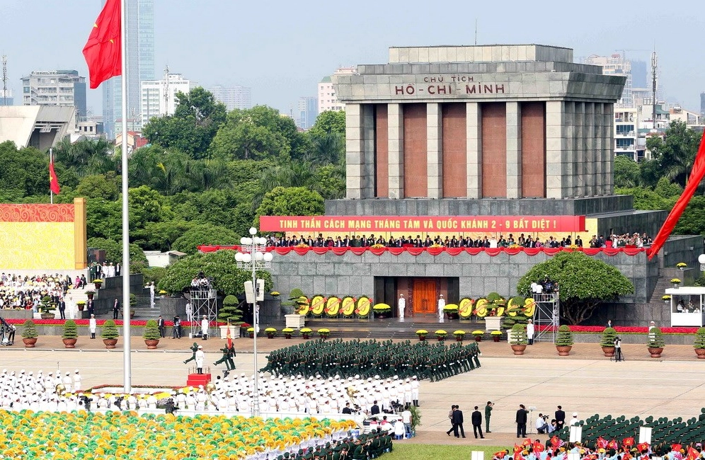Lăng Chủ tịch Hồ Chí Minh - Một trong những địa điểm tham quan ở Hà Nội thiêng liêng