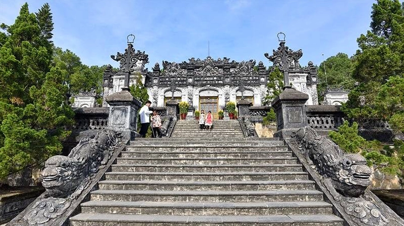 Lăng Khải Định - Kiến trúc độc đáo, cầu kỳ