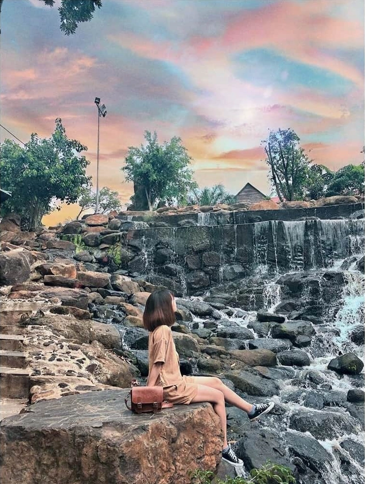 Một góc thơ mộng của Thác Đá Hàn