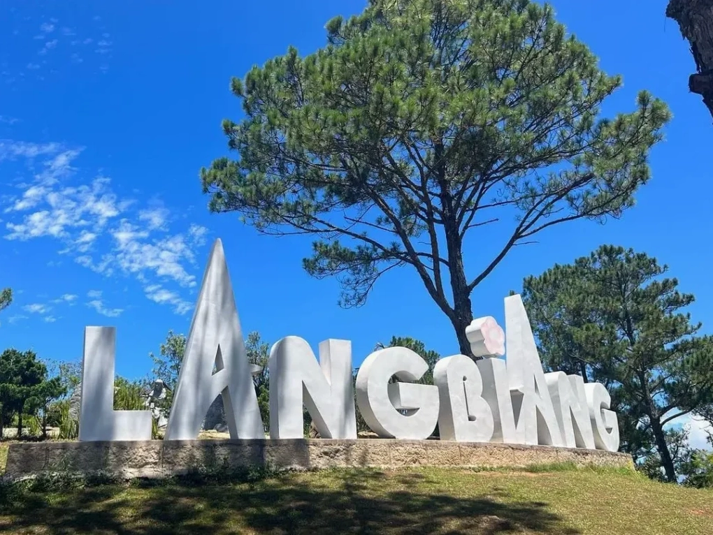 Núi Langbiang Đà Lạt