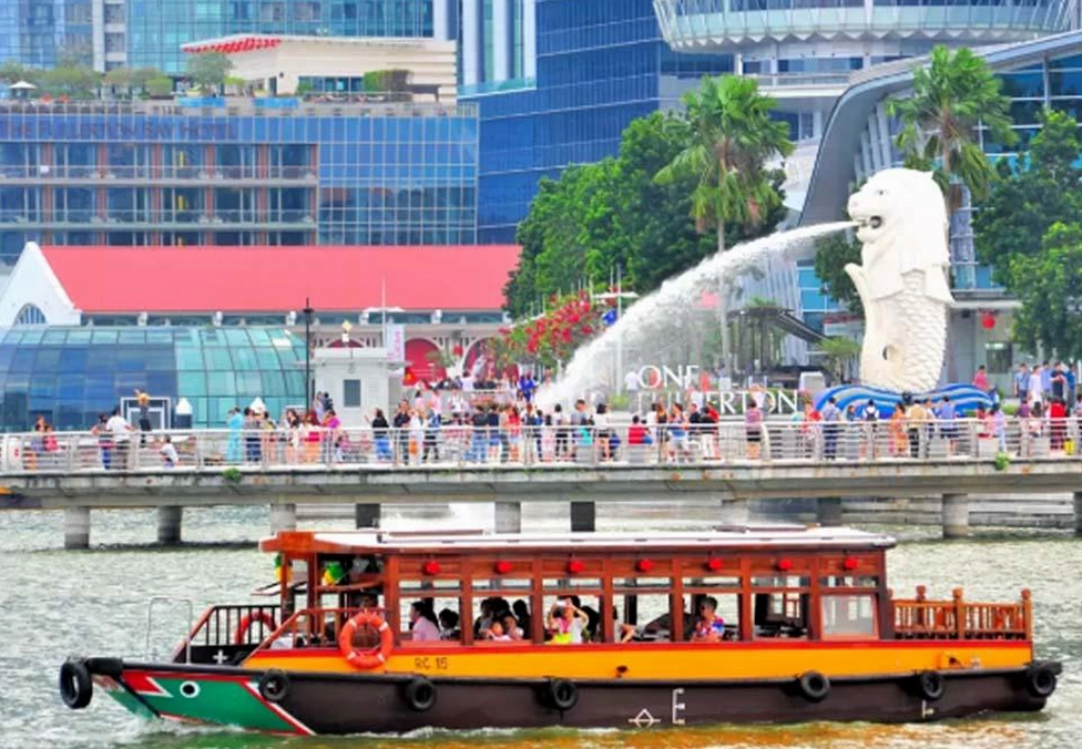 Tàu điện ngầm MRT Singapore - Phương tiện di chuyển tiện lợi