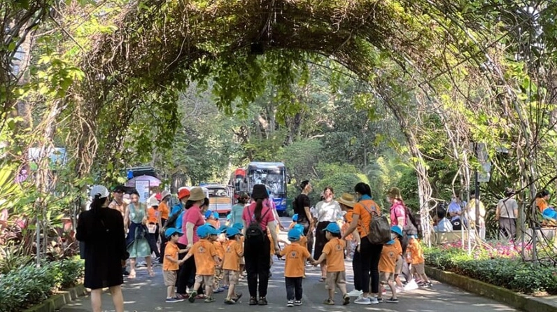 Thảo Cầm Viên là địa điểm đi chơi Sài Gòn lý tưởng cho gia đình và trường học