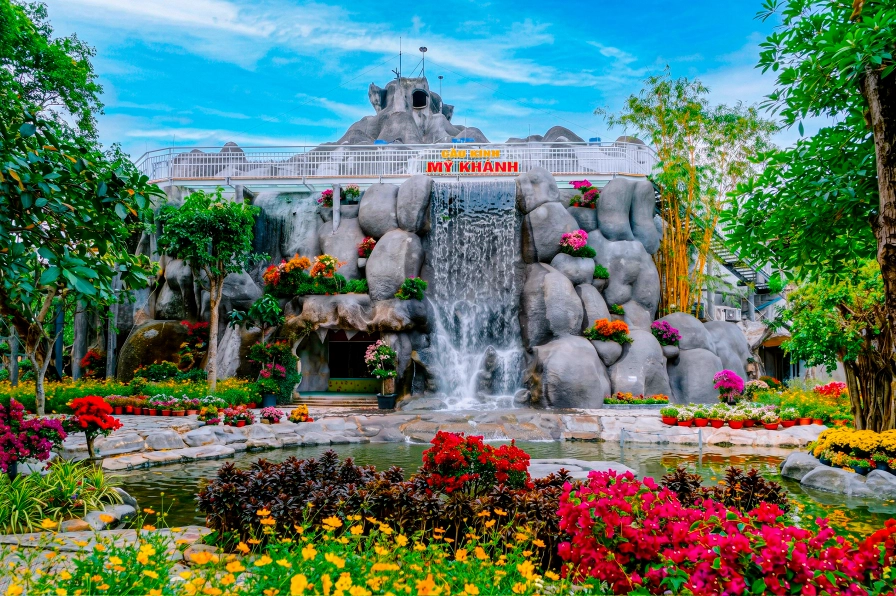 TRẢI NGHIỆM CẦU KÍNH MỸ KHÁNH