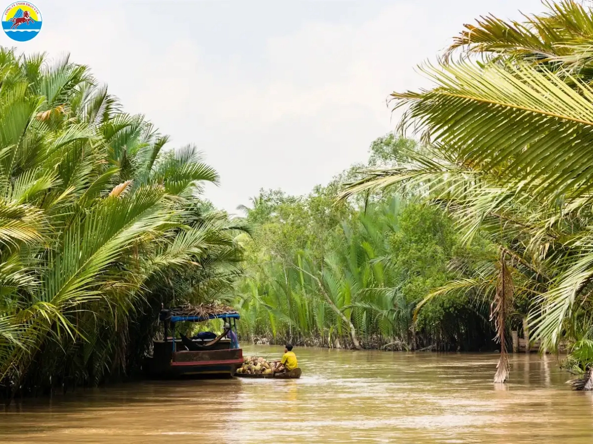 Trải nghiệm làm kẹo dừa tại Bến Tre
