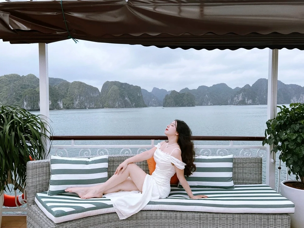 Vẻ đẹp hùng vĩ của Vịnh Lan Hạ, Hải Phòng
