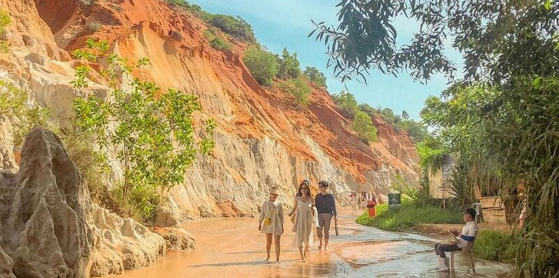 Vẻ đẹp kỳ ảo của Suối Tiên Mũi Né