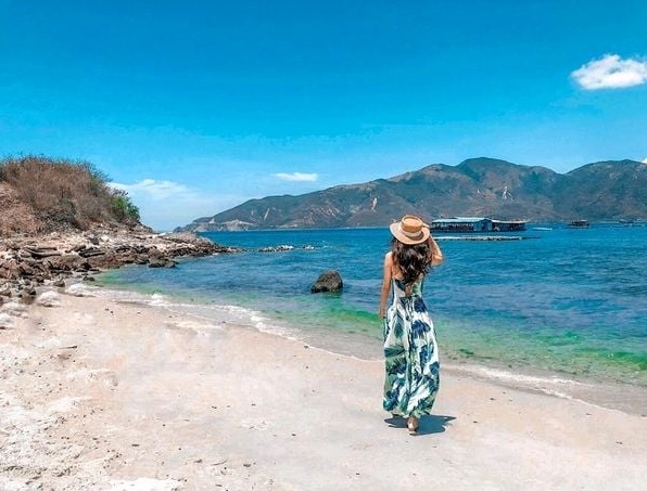 Vịnh san hô Nha Trang với vẻ đẹp đại dương kỳ thú